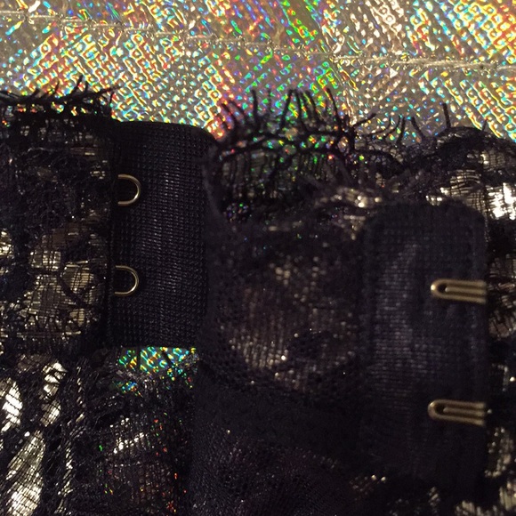 Z03 NWT Victoria Secret Bralette 34B - Picture 6 of 6